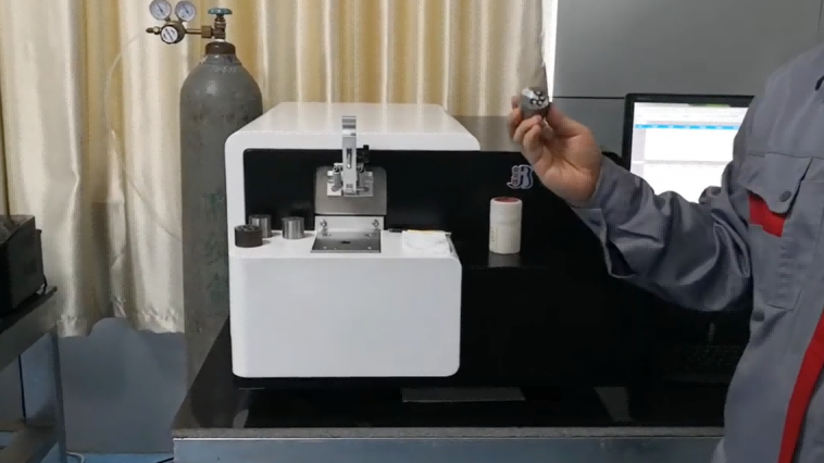 محلل المعادن W5 للصلب منخفض السبائك