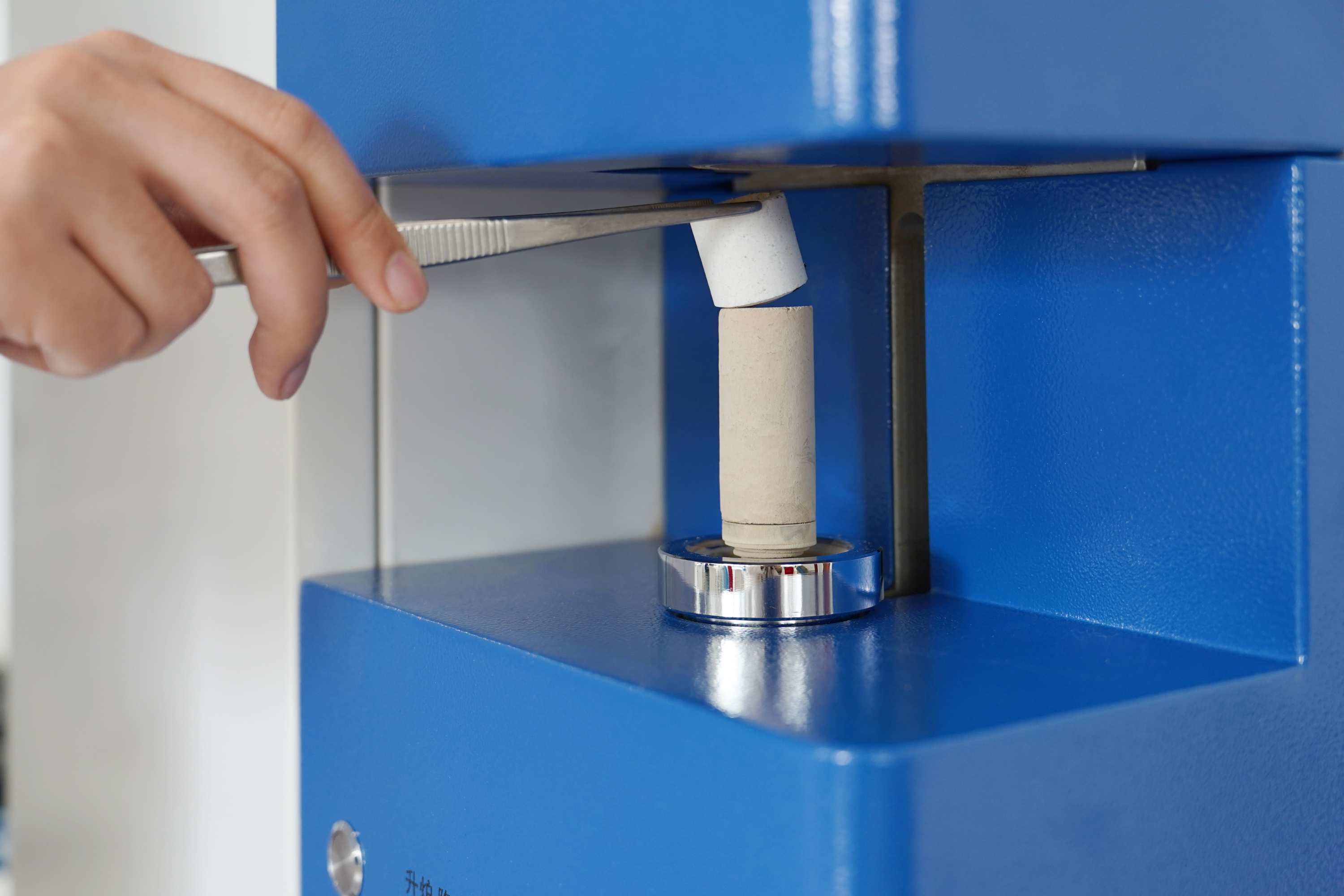 جهاز تحليل الكربون والكبريت CS 8820S للحديد الزهر