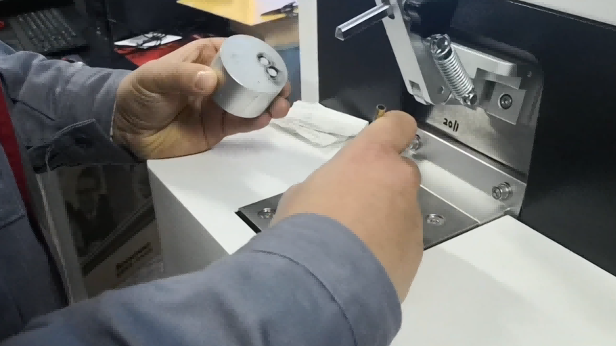 مطياف الانبعاث البصري W5 (Arc/Spark-OES)